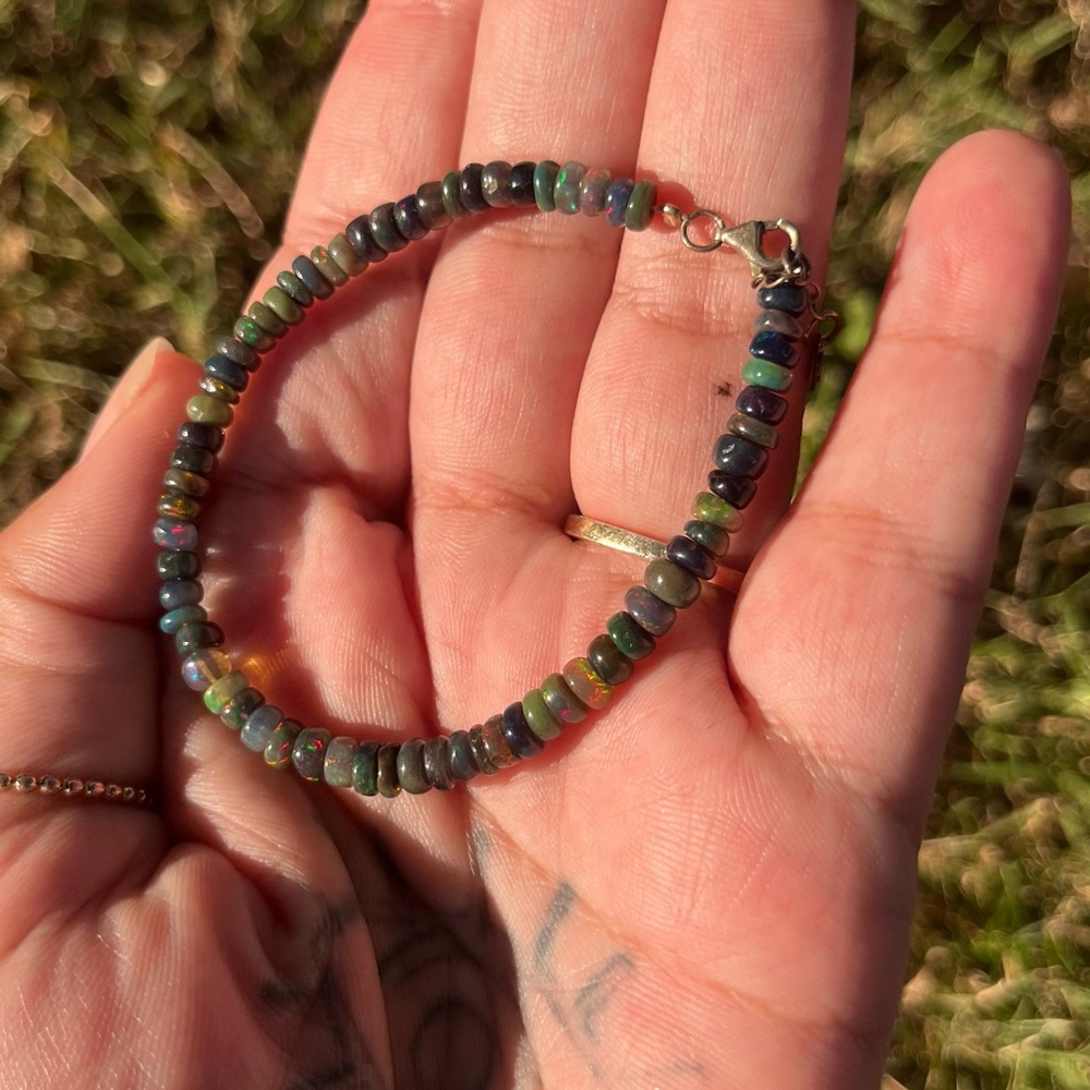 Elegant Black Opal Heshi Beaded Bracelet